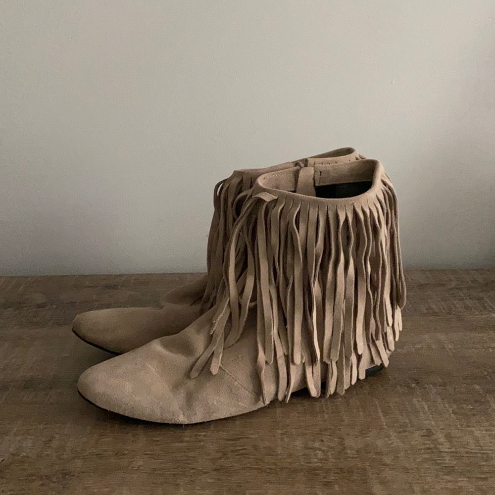 NWOB Sam Edelman Flat Suede Fringe Booties, size 8